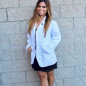 Meet your Posher, Sahar